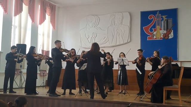 В.А. Моцарт Дивертисмент F-dur 1 часть / W A Mozart Divertimento in F-dur p. 1. смотреть онлайн