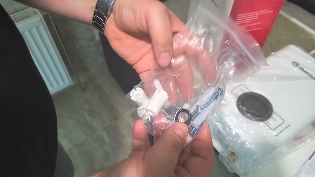 Распаковка — Проточный водонагреватель Thermex Topflow 8000 смотреть онлайн