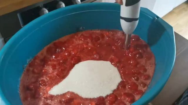 ДЖЕМ из свежей КЛУБНИКИ без варки