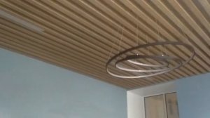 потолок из брусков.