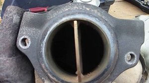 Выбил катализатор тачка едет. RAV4.