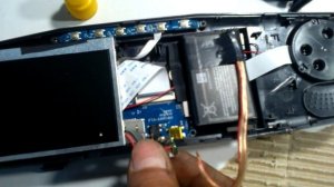 Меняем аккумулятор в видео регистратора.