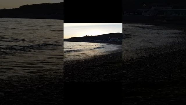 RELAX! CHILL! Шум волны! красивые камни! смотреть онлайн