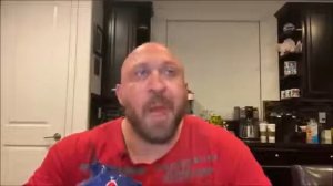 мужик ест чипсы 1 час