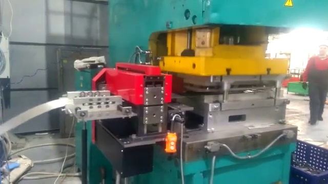 Автоматическая линия штамповки