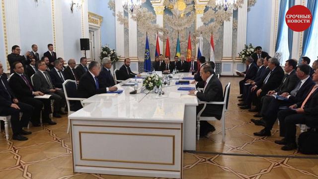 Бесполезная истерика в Москве и в Минске: РФ утратила инструмент влияния на Армению и Азербайджан смотреть онлайн