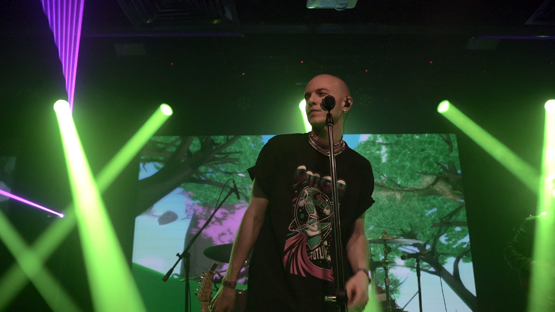 CHESS - Эволюция live (концерт в 16 Тонн)