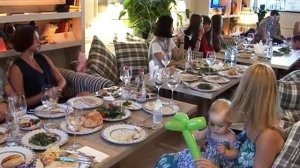 Многократный олимпийский чемпион Виктор Ан приготовил десерт в одном из химкинских ресторанов