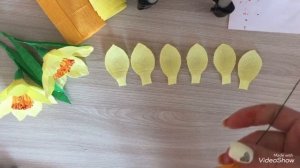 Нарцисс из гофрированной бумаги. Цветы из бумаги !