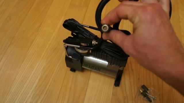 Автомобильный компрессор Uragan 90110. Обзор и распаковка. смотреть онлайн