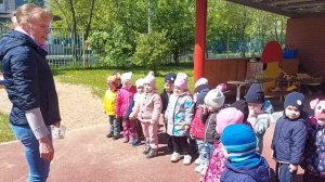 "Здравствуй, лето!" организация прогулки  для детей  раннего возраста гр 4 , ДО 5