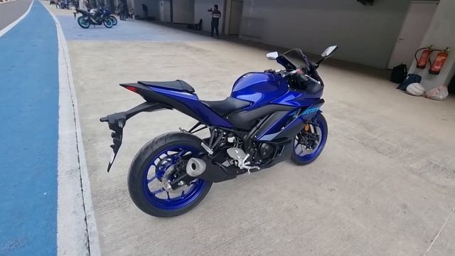 2024 YamahA R3 walkaround Review