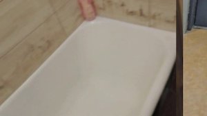 Установили двери в санузел хрущёвки, что буду делать с плиткой - смотрите в видео