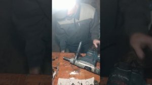 не бьёт! Перфоратор Бош.