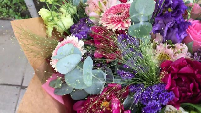 Букет цветов "Василиса" смотреть онлайн