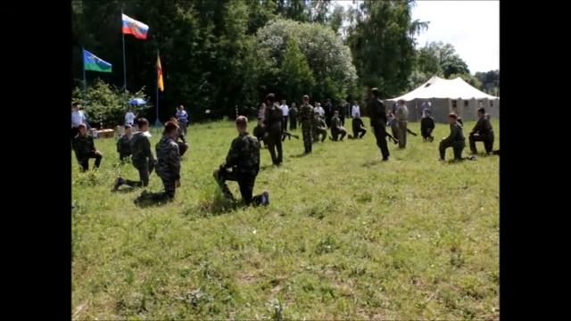 Показательное выступление курсантов военно-патриотических сборов Синева