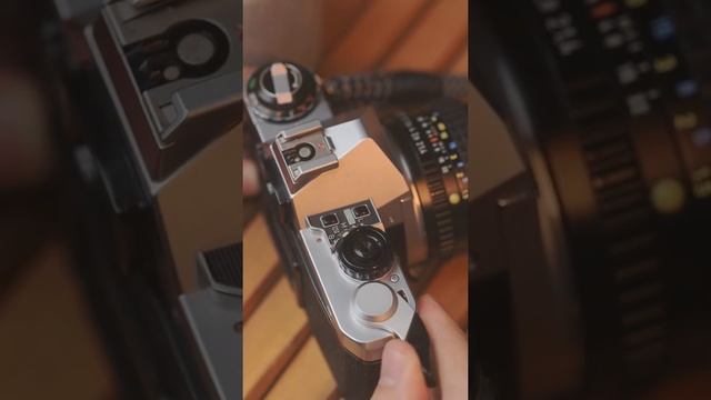 The Sound of a Pentax ME Super - ASMR смотреть онлайн