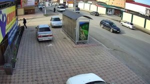 zIPCam-AIR30-1080(B), 3 6 mm , IMX222, 1080p D WDR ON День Авто Люди