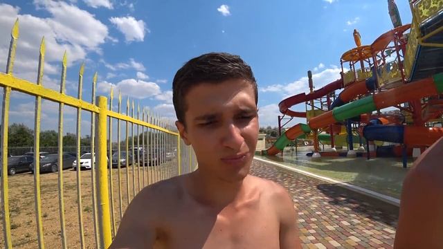 ОГРОМНЫЙ АКВАПАРК БАНАНОВАЯ РЕСПУБЛИКА! (ВЛОГ ИЗ КРЫМА) 21.07.17