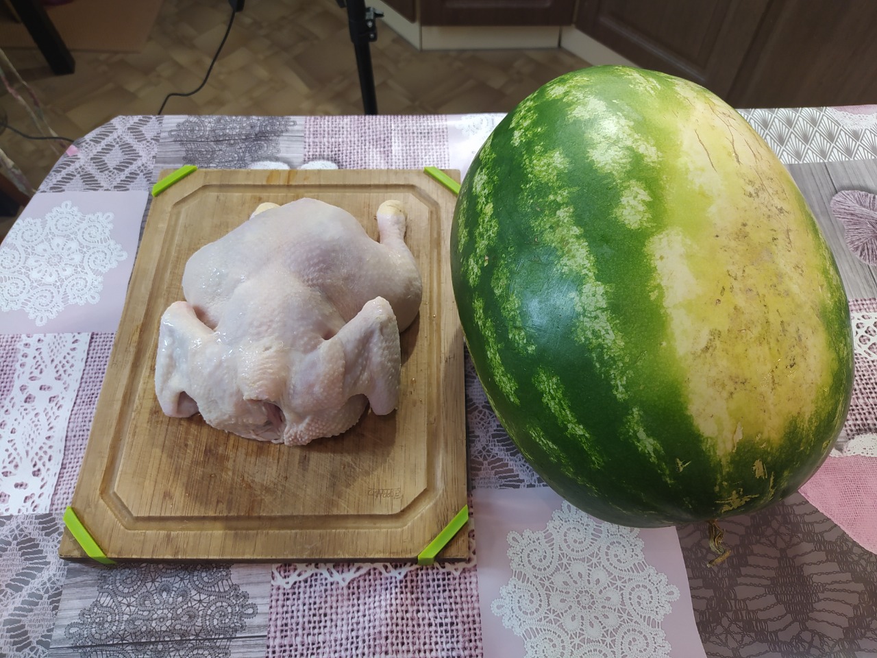 Курица в арбузе