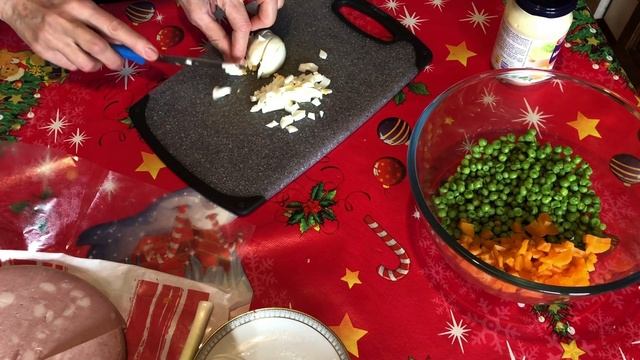 Insalata russa или русский салат Оливье в Италии. смотреть онлайн