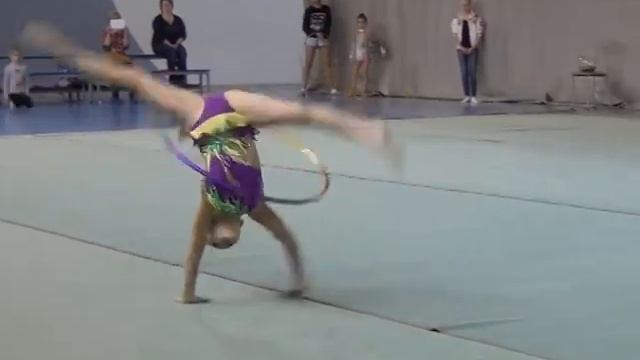 Ткаченко Василиса 2006 Луга - Обруч смотреть онлайн