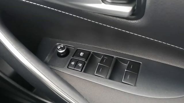 202 TOYOTA COROLLA TOURING SPORT LUNA смотреть онлайн