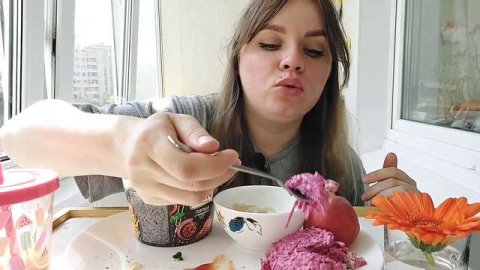 Мукбанг Ем то, что написали зрители #мукбанг #итинг #обжор #фудблогер