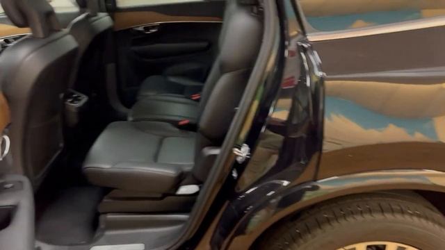 Walk around for 2021 Volvo XC90 T6 Momentum Sport смотреть онлайн