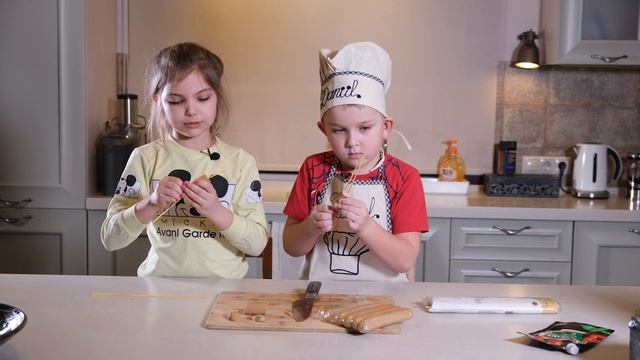 Детская Кухня Сосиска усы смотреть онлайн