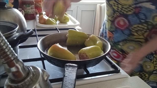 КАК СДЕЛАТЬ ФАРШИРОВАННЫЕ ПЕРЦЫ ЕЩЕ ВКУСНЕЕ смотреть онлайн