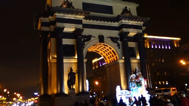 Москва новогодняя. Триумфальная арка смотреть онлайн