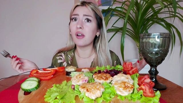 МУКБАНГ | ТОКСИЧНЫЕ РОДИТЕЛИ | ТРЭШ ИСТОРИИ | КАК НАЙТИ ПОДРУГ | КОТЛЕТЫ МИНУТКА | РОЛЛЫ | не АСМР смотреть онлайн