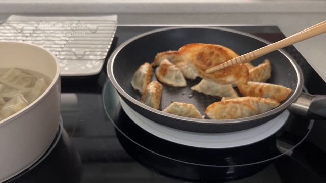 Чебуреки. Сочные, хрустящие корейские чебуреки и пельмени! Манду( 만두/mandu) полуфабрикаты