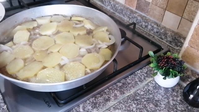 Кофта القفته - мясная запеканка из фарша с картофелем и кунжутной пастой по-арабски