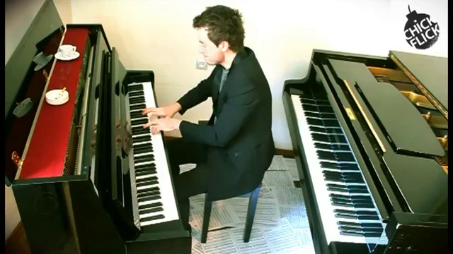 Виртуозное исполнение "Полета шмеля" смотреть онлайн