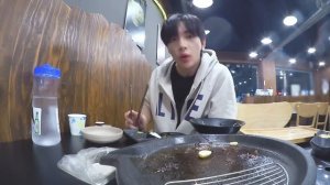 [Русская озвучка Kadza] Хенджин: Выходные Хённи с Кками 3