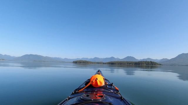 Kayaking the Broken Group Islands Ep.3 | A Hermit, Shipwreck, Island Hopping смотреть онлайн