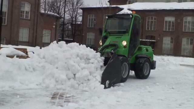 Ковш с саморазгрузкой 2 для Avant 300-700 моделей смотреть онлайн
