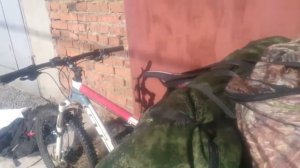 Как закрепить зимнюю палатку, печку и раскладушку на велосипеде