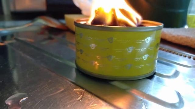 Как разогреть консерву  #лайфхаки#накухне#разогретьеде