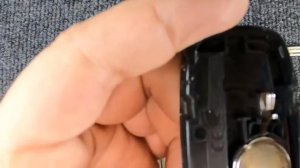 How to replace a 2012 Kia Sportage 4 Button Smart Key Remote Battery