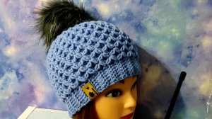 Шапочка узором ,,СОТЫ,, крючком. Шапочка для начинающих..mp4