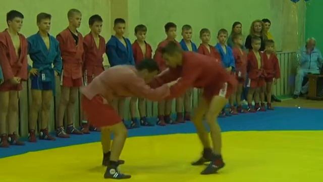 Есинка Показательное выступление самбистов смотреть онлайн