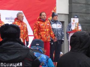 Олимпийский огонь привезли в Красноярск