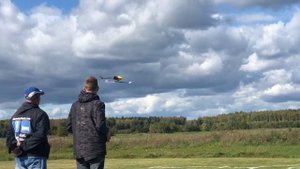 Невероятные трюки на радиоуправляемом вертолёте!