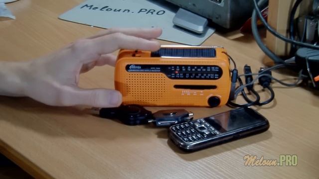 Универсальное устройство. Генератор, фонарик, радиоприемник, зарядка для гаджетов в походе. смотреть онлайн