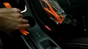 Снятие центрального тоннеля в Renault Fluence