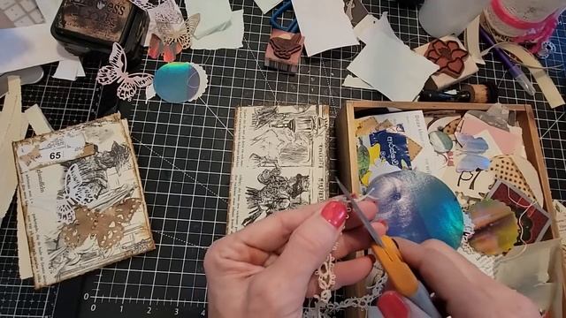 GOT A BOOK PAGE? Make a Notebook for a Junk Journal! Easy Beginner Tutorial! The Paper Outpost! :) смотреть онлайн