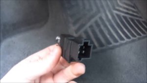 DIY: Mercedes ML Brake Light Switch